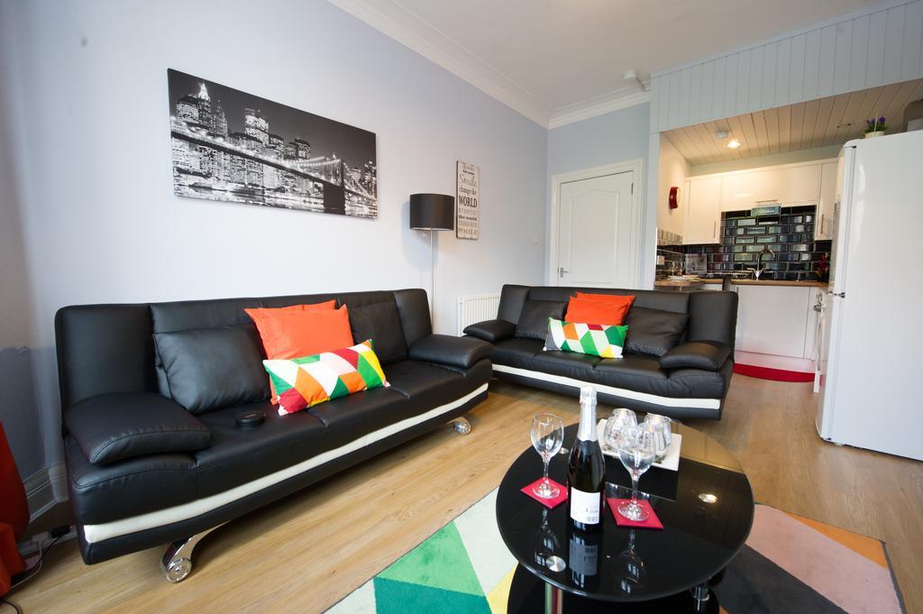 Premier - Crathie View Apartment Glasgow Exterior foto
